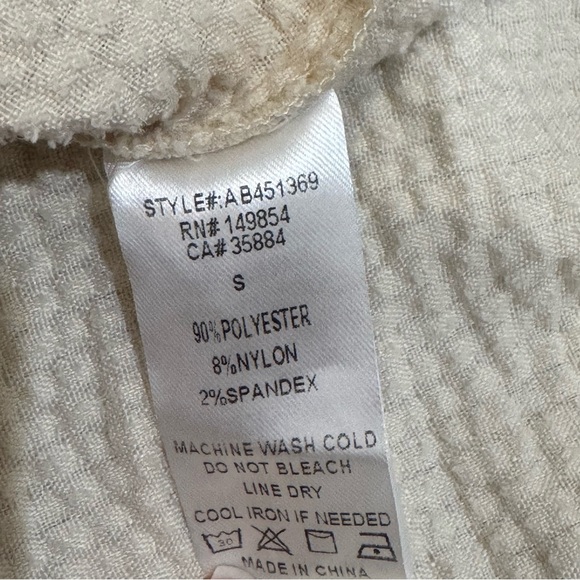 Sadie & Sage Cream Textured Chenille Cropped Zip Hoodie Jacket S Elastic Hem - Picture 6 of 8